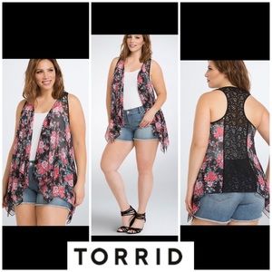 TORRID 🔥 FLORAL CHIFFON LACE BACK VEST